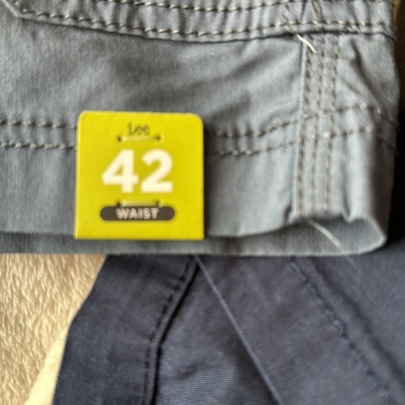 Men’s Lee Performance Series Extreme Motion Cargo shorts - size 42 blue/gray NWT - Picture 6 of 11